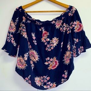 OLD NAVY OFF SHOULDER TOP - MEDIUM
